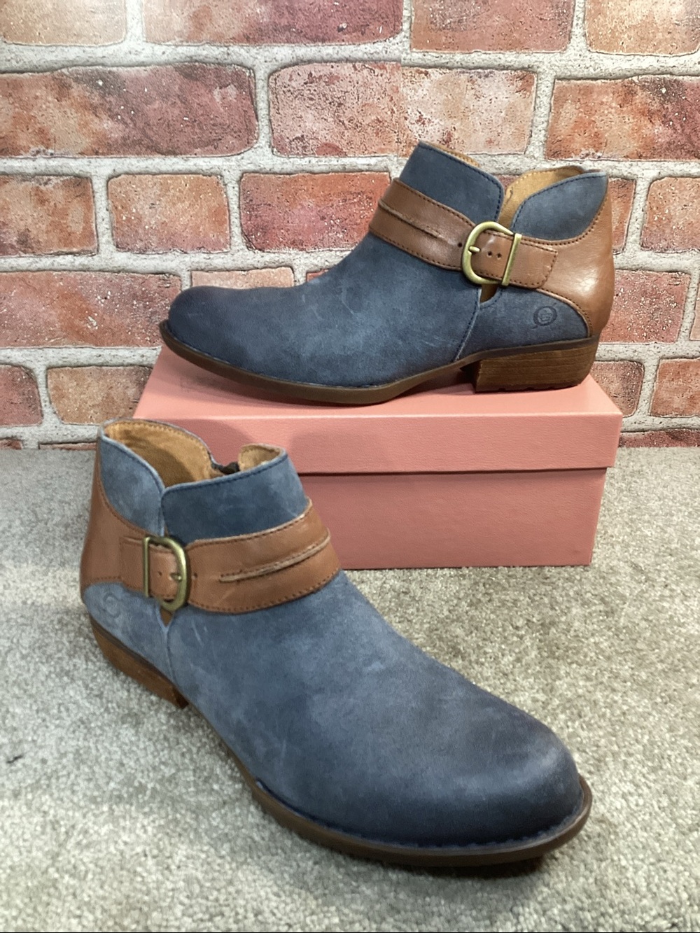 Born Kati women’s ankle boots size 9